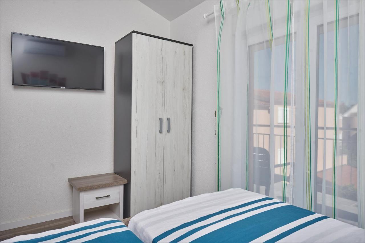 Apartments Totic Kaštela Екстериор снимка