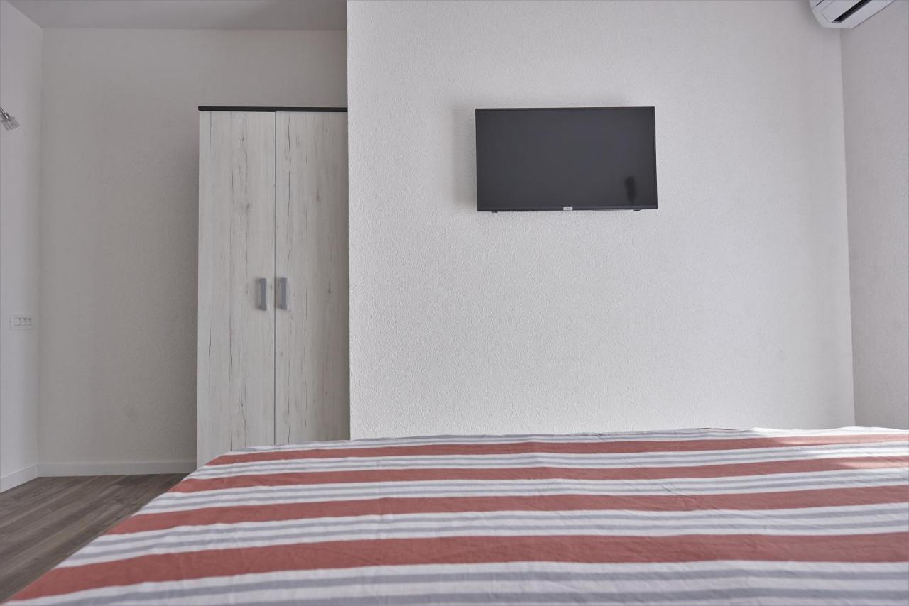 Apartments Totic Kaštela Екстериор снимка
