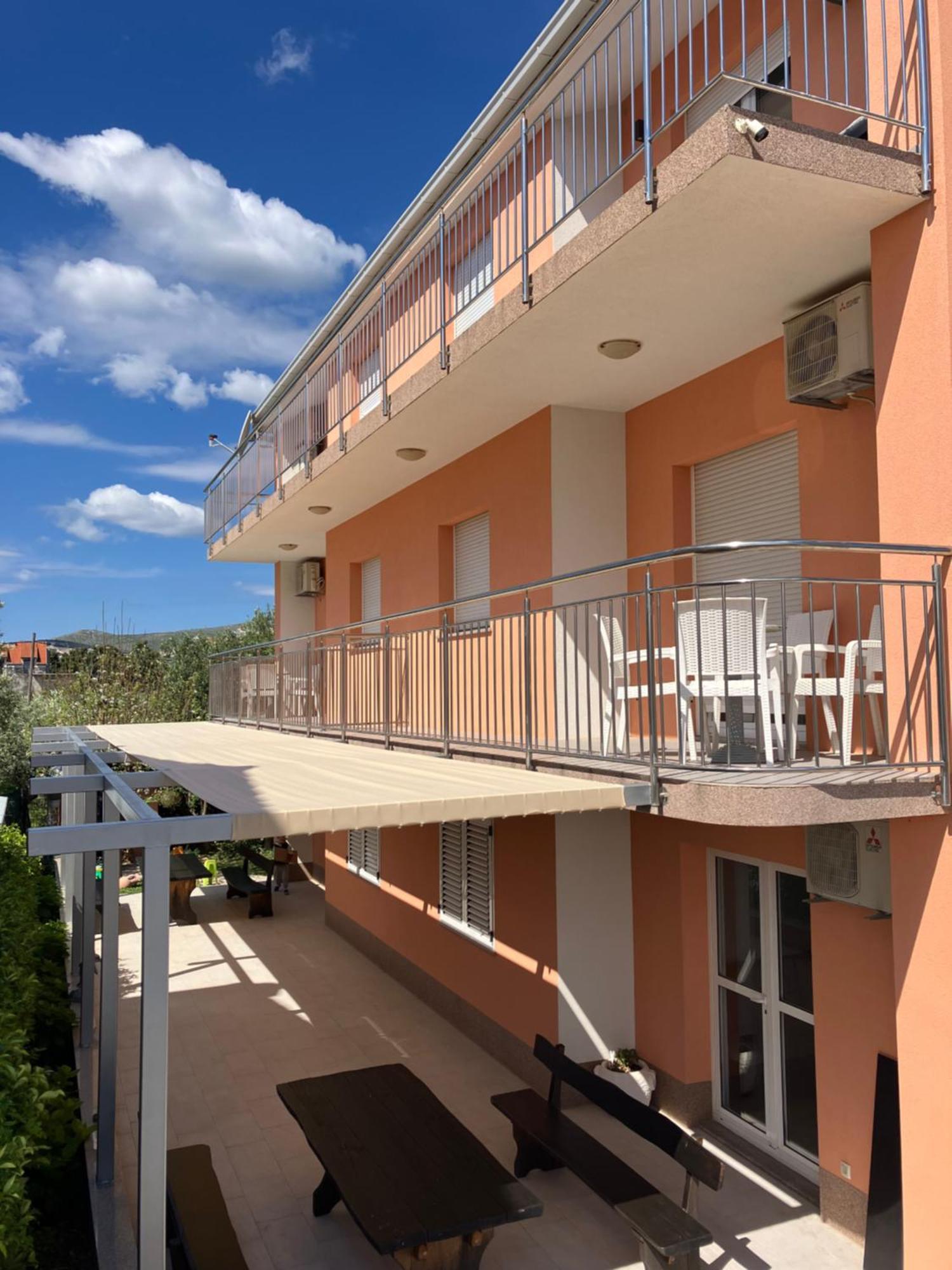 Apartments Totic Kaštela Екстериор снимка