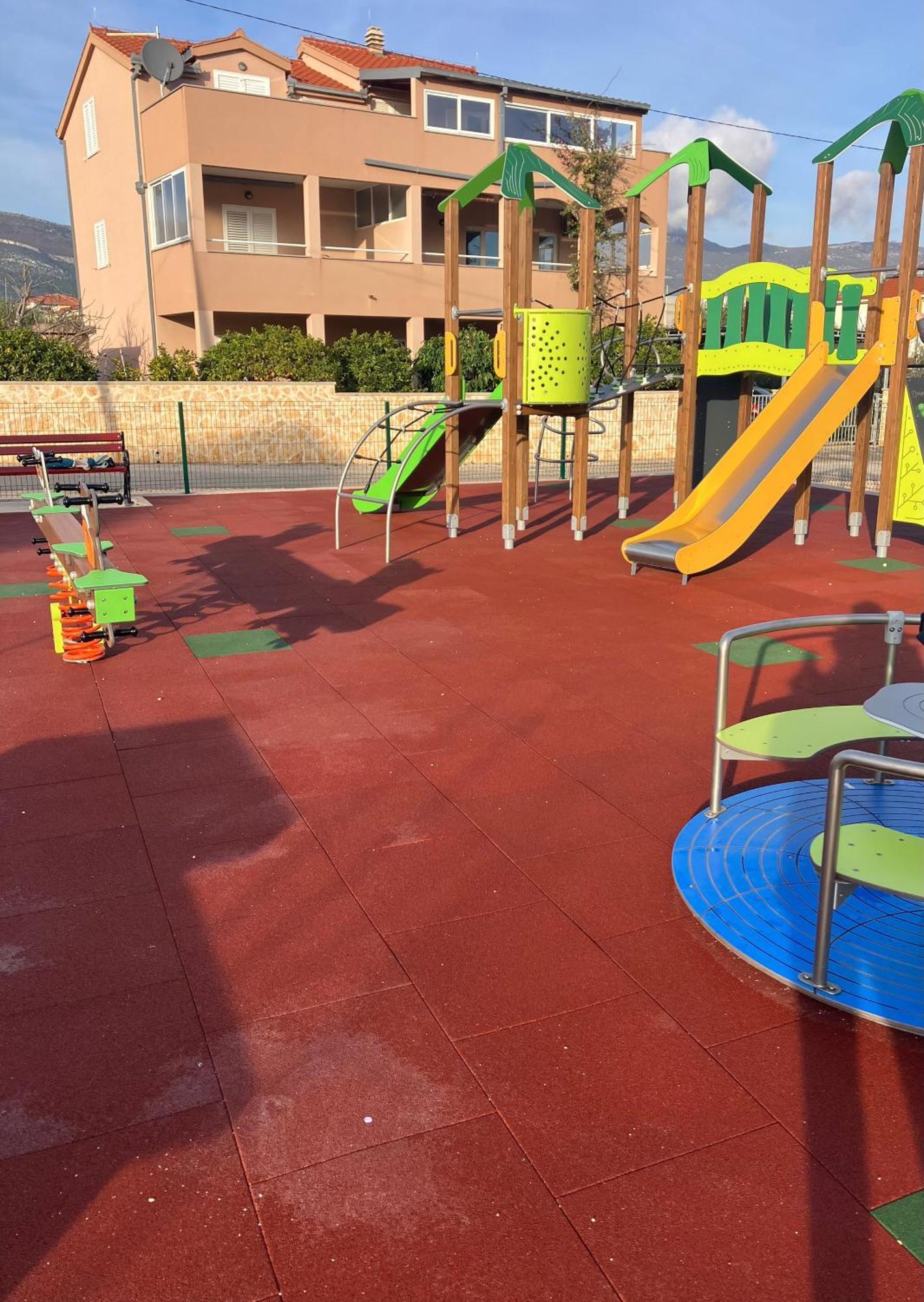 Apartments Totic Kaštela Екстериор снимка