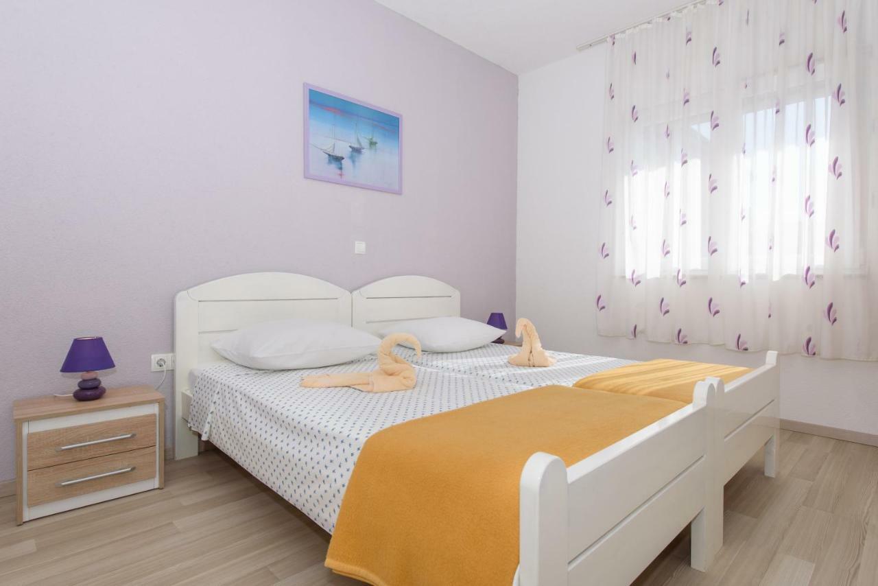 Apartments Totic Kaštela Екстериор снимка