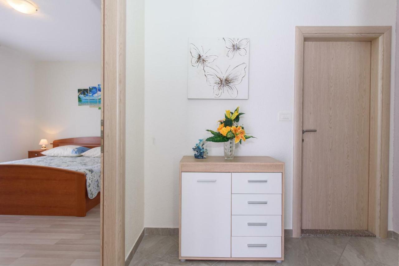 Apartments Totic Kaštela Екстериор снимка