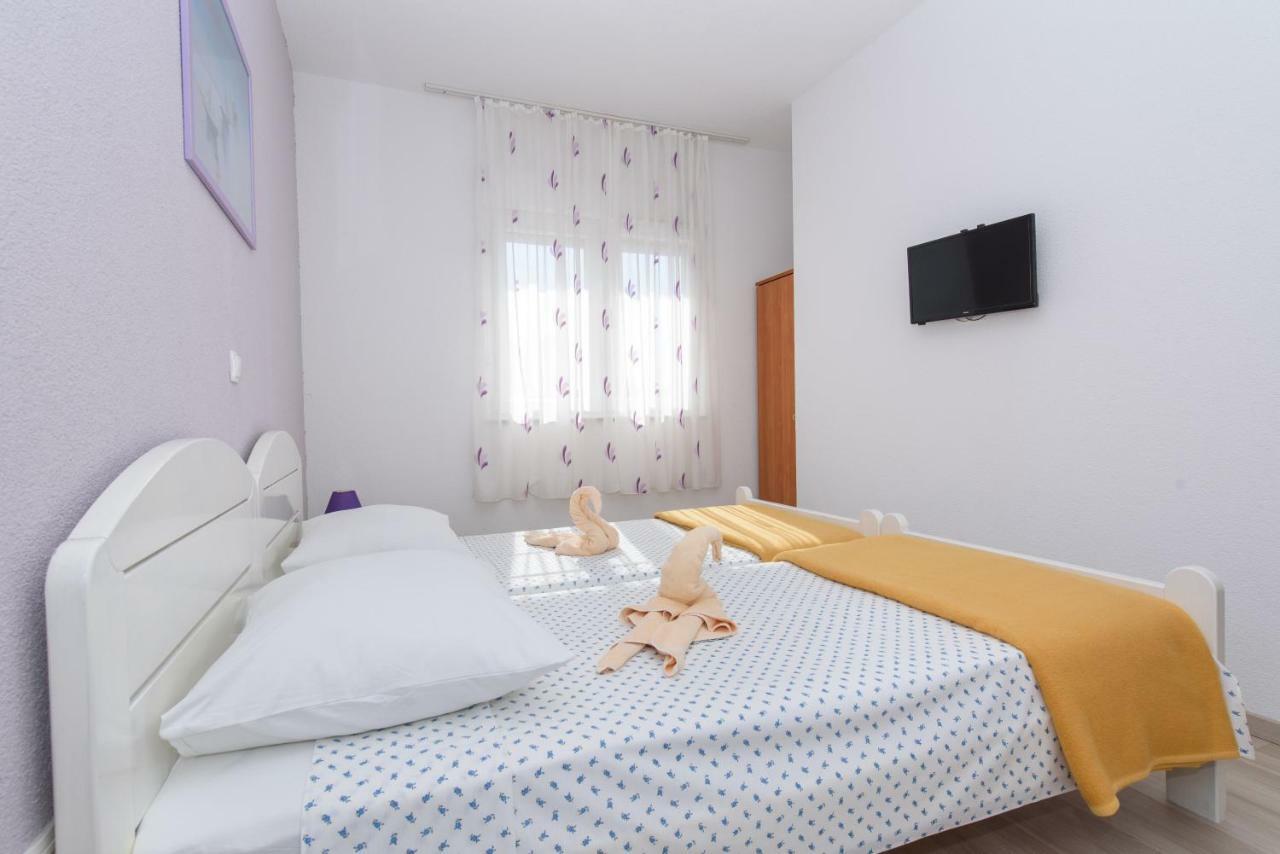 Apartments Totic Kaštela Екстериор снимка
